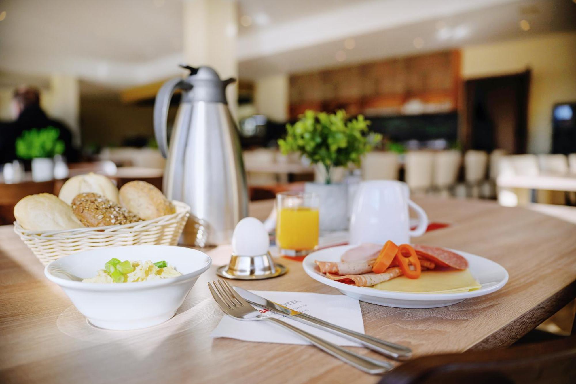 Regiohotel Leipzig West Шкойдиц Экстерьер фото